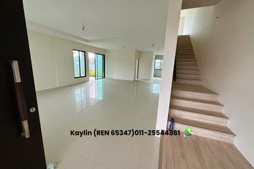 Double Storey Semi-Detached House at Green Gate Residence for sale