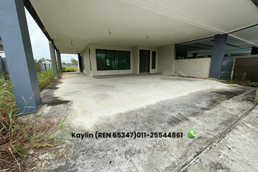 Double Storey Semi-Detached House at Green Gate Residence for sale