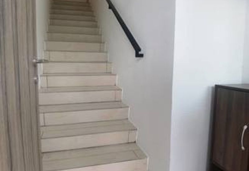 Large Upper unit townhouse at Forest Hill Townhouse for sale