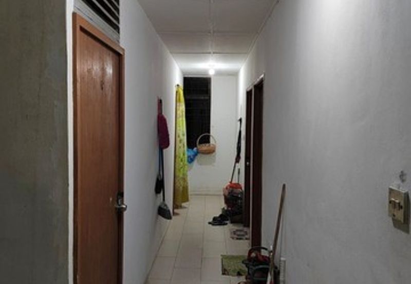 Highest Floor 3rd Floor MJC Shoplot For Sale