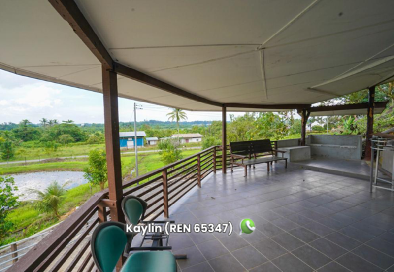 Holiday/ Retreat Centre with freehold title land at 24th Mile Serian/ Kuching for sale