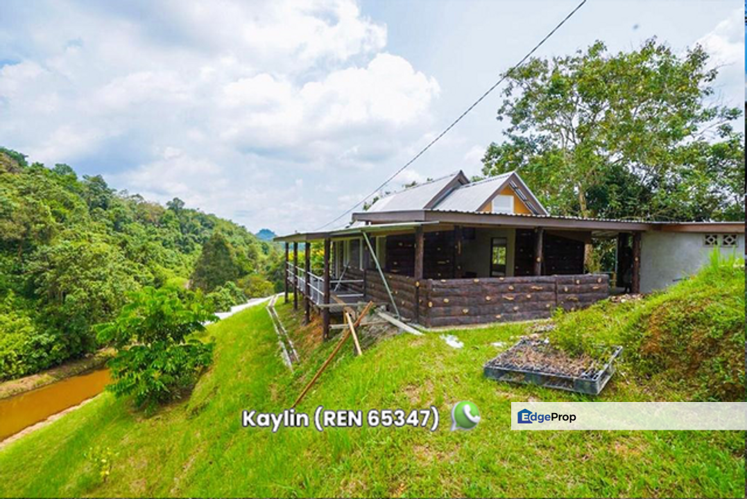 Holiday/ Retreat Centre with freehold title land at 24th Mile Serian/ Kuching for sale, Sarawak, Kuching