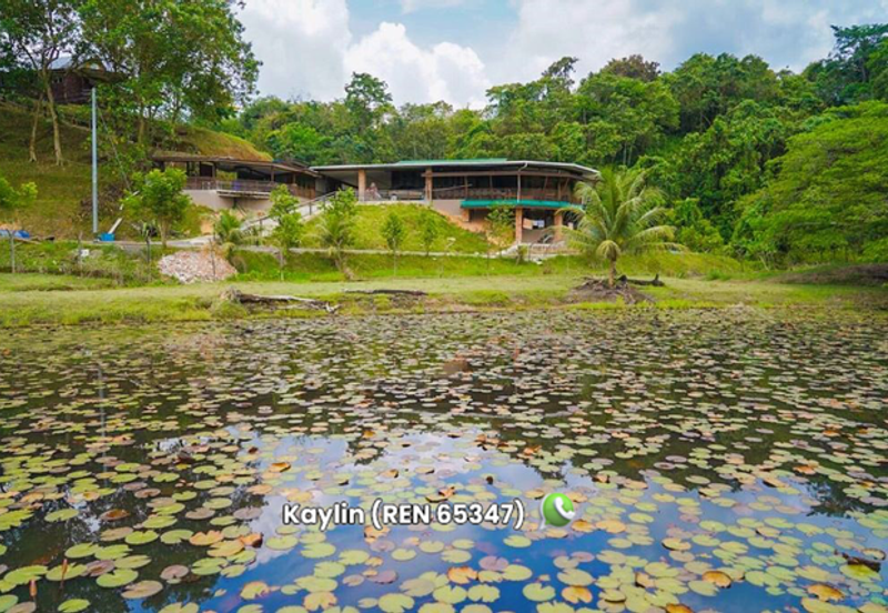 Holiday/ Retreat Centre with freehold title land at 24th Mile Serian/ Kuching for sale
