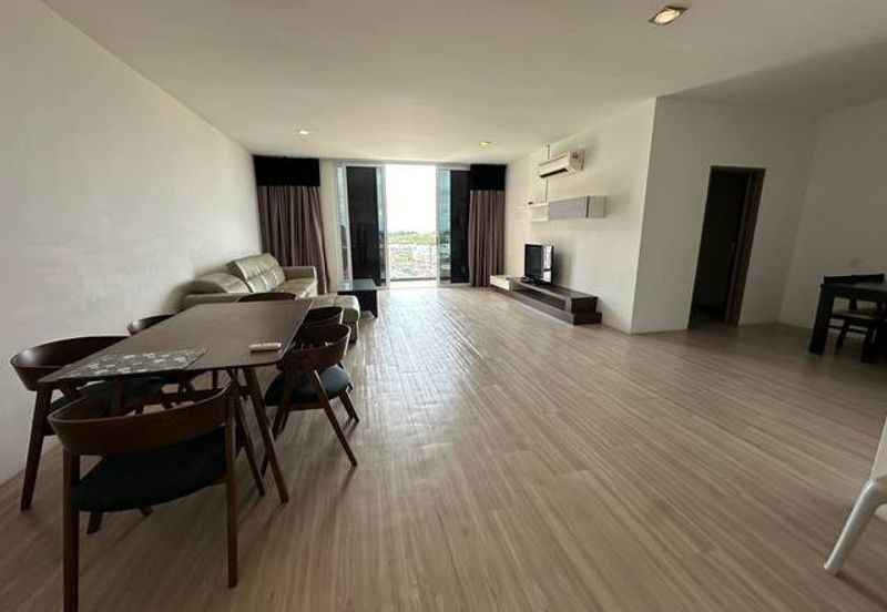 SkyVilla Condominium