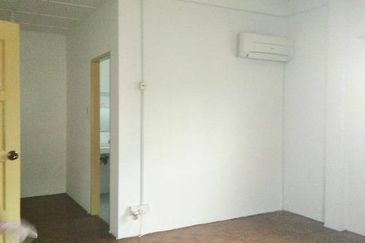 Double Storey Terrace Corner at 9th Mile Kuching for sale