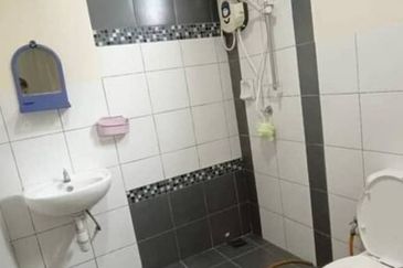 SkyVilla Condominium