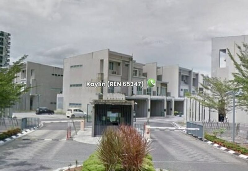 Large unit 3-storey Academia Lanes for sale