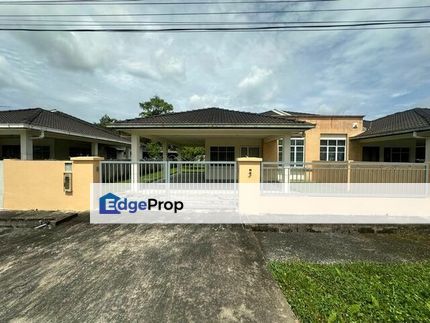 Single Storey Semi-Detached house at Taman Cavery, 13th Mile for sale, Sarawak, Kuching