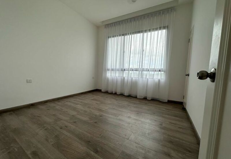 4 Bedrooms at D'ryx Residence for Sale