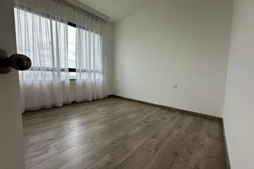 4 Bedrooms at D'ryx Residence for Sale