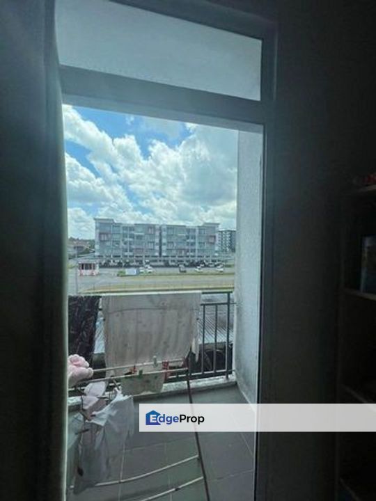 Stutong Heights Apartment 1 Large and Corner Unit for Sale!, , 