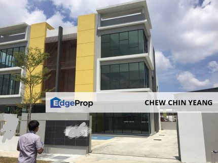 2.5 Sty Semi-D Factory at Sungai Puloh Industrial Park Klang For Rent/Sale, Selangor, Klang