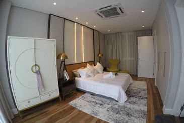 East Residence @ KLGCC