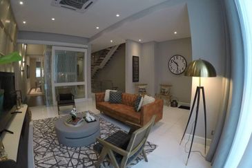 East Residence @ KLGCC