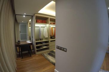 East Residence @ KLGCC