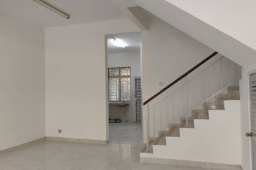 Jalan Taman Kinrara 2/7