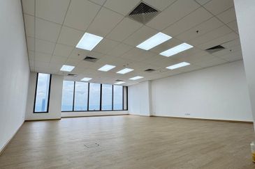 Menara EcoWorld (The Stride Strata Office @ BBCC)