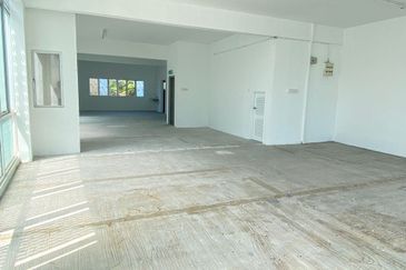 Taman desa cempaka shoplot for rent 