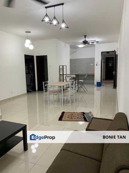 Zamrud Residensi, Kajang Unit Partly Furnished for Sale !!, Selangor, Kajang