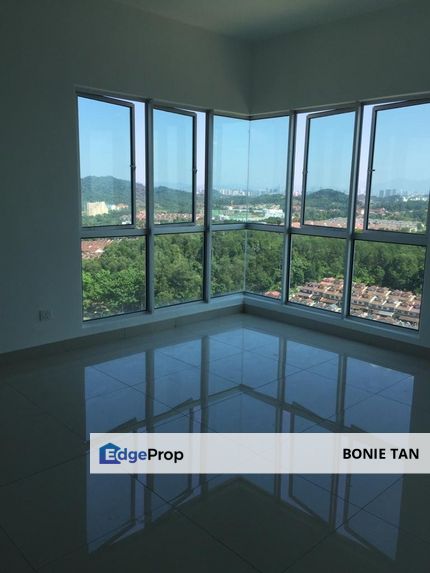 Galleria Equine Park Unit For Sale with 2r 2b 2cp !!, Selangor, Seri Kembangan