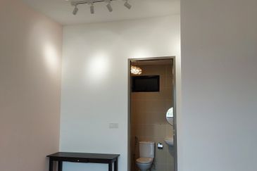 Zentro Residences @ 16 Sierra