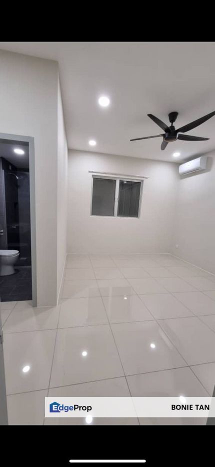 Platinum Oug semi furnished or Sale, Kuala Lumpur, Bukit Jalil