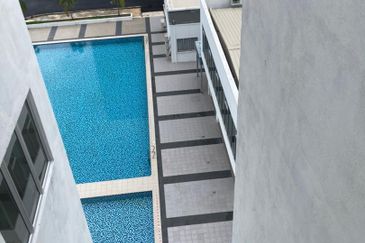 CASA RESIDENCES, CHEMOR