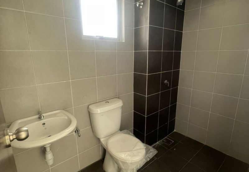 Jalan Asteroid U5/30B