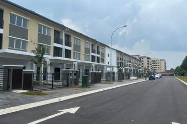 Jalan Asteroid U5/30B