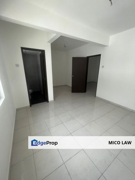 3 Storey Terrace Landed For Sale In Taman Subang Intan @ Shah Alam, Selangor, Subang