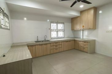 Bandar Tun Hussein Onn