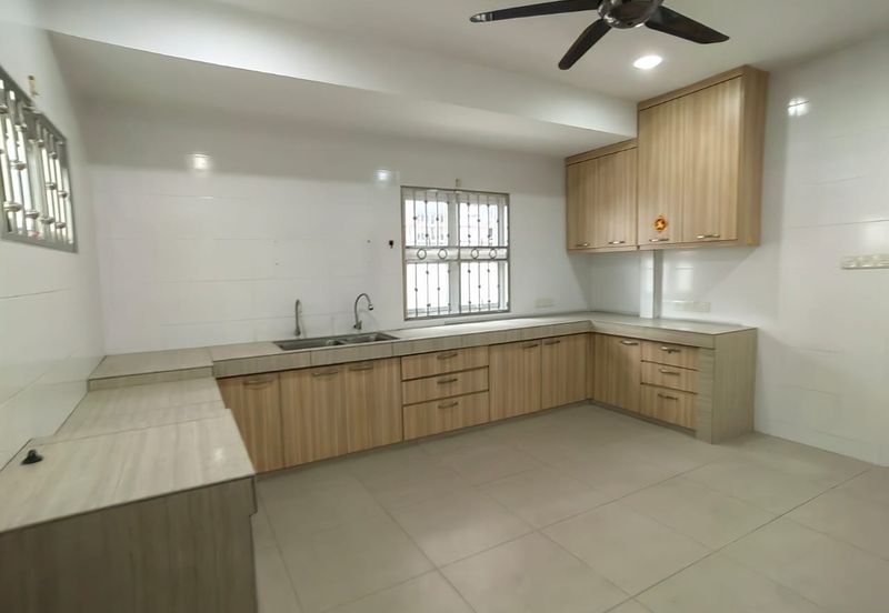 Bandar Tun Hussein Onn