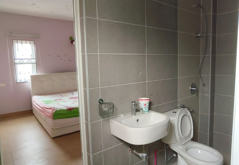 Bandar Tun Hussein Onn