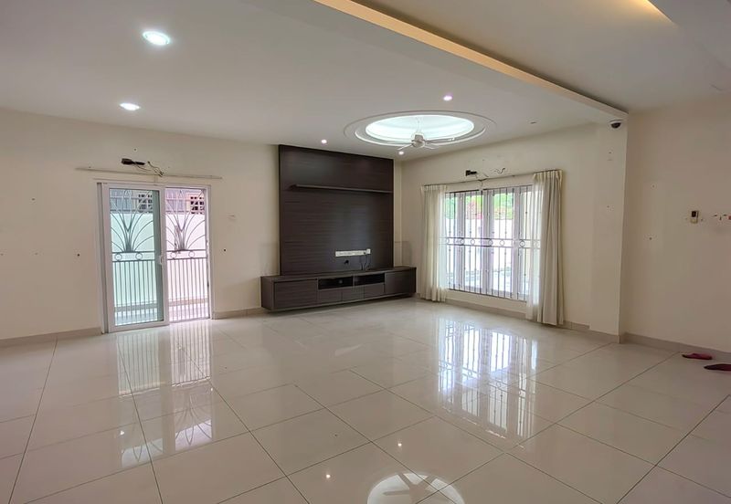 Bandar Tun Hussein Onn