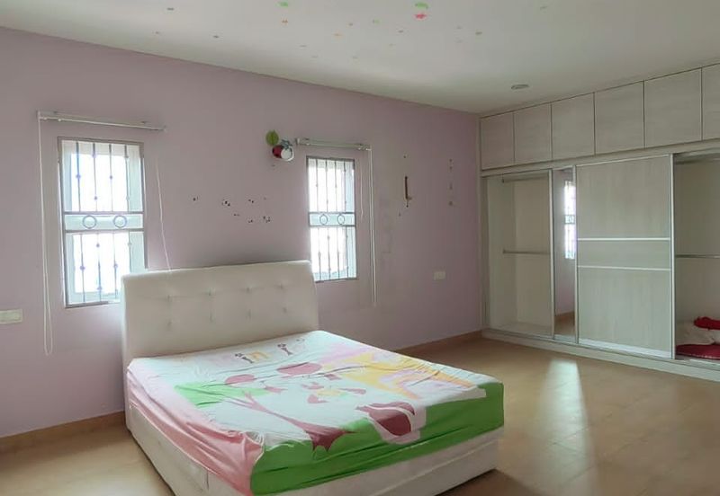 Bandar Tun Hussein Onn