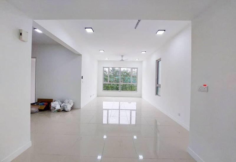 Lakefront Condominium | Emerald Hills @ Alam Damai