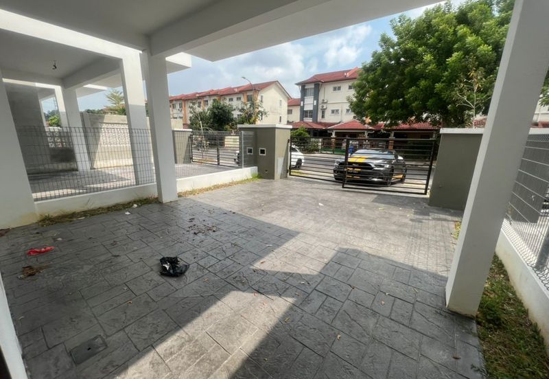 Jalan Asteroid U5/30B