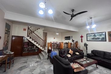 SL 4, Bandar Sungai Long