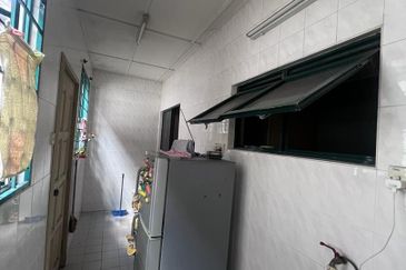 SL 4, Bandar Sungai Long