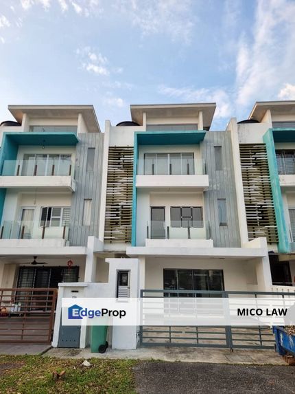 Semenyih , Laman Semanggi,3 Storey Superlink Terrace House For Sale, Selangor, Semenyih