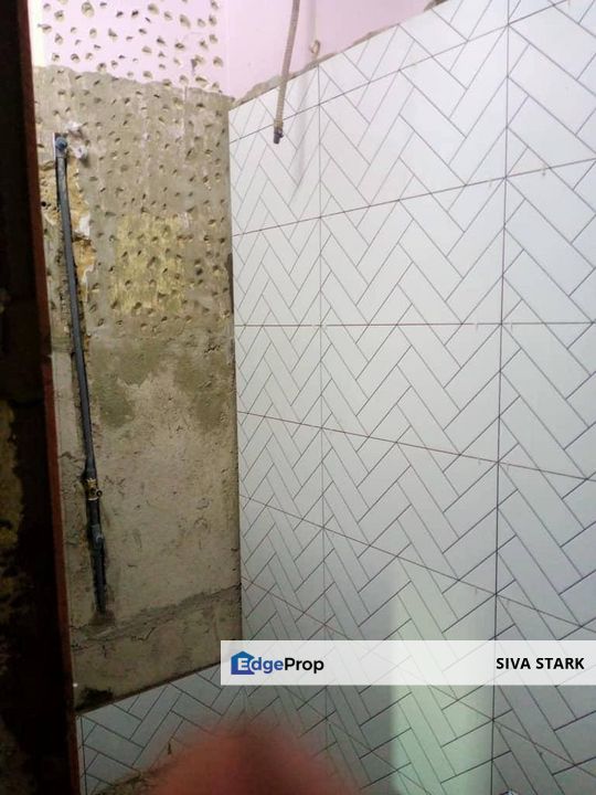 Fully Renovated Single Storey House At Taman Makmur , Kulai, Johor, Kulai