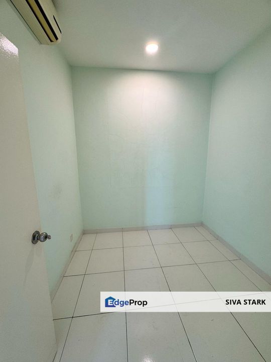 Sky Garden Residences , Setia Tropika , 3 + 1 Bedroom 2 Bathroom For Rent , Johor, Setia Tropika