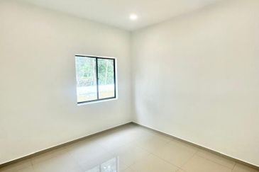 Single Storey Terrace Corner Lot House For Sale @ Taman Aman Senai
