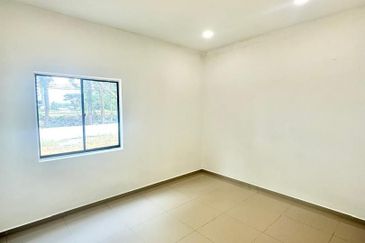 Single Storey Terrace Corner Lot House For Sale @ Taman Aman Senai