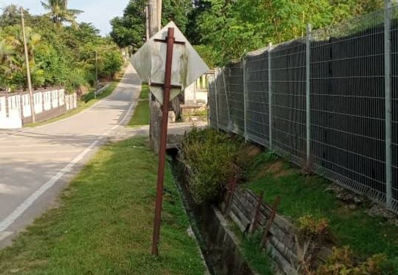 Agriculture Land At Kluang , Near Stadium Kluang