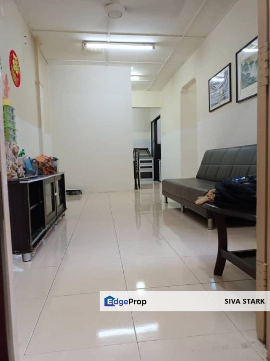 Medium Cost Flat For Sale At Plentong Utama , Jalan Bunga Daisi, Johor, Pasir Gudang