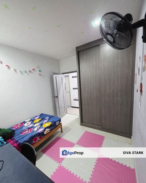 Taman Mount Austin 81100 Johor Bahru Lake View Suite Apartment, Johor, Johor Bahru
