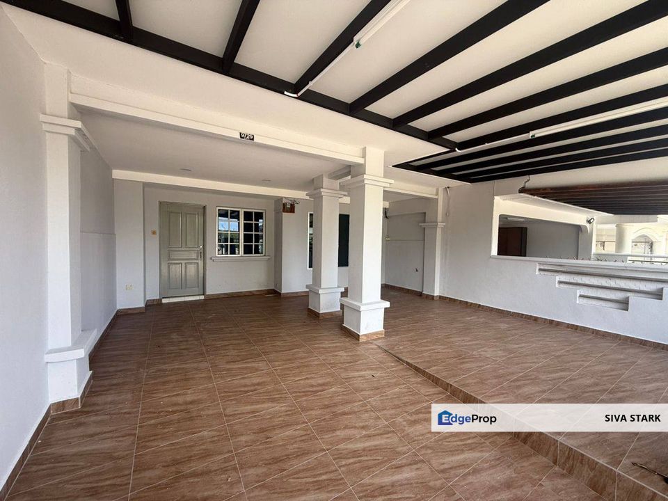 Double Storey House For Sale At 9729 jalan kasawari 9, Bandar putra kulai Johor, Johor, Kulai