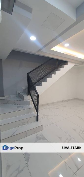 KULAI TAMAN WAWASAN KELAPA SAWIT LOW COST DOUBLE STOREY HOUSE, Johor, Kulai