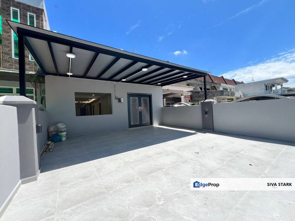 5x Bukit Kempas 2 Taman Bukit Kempas, Johor, Johor Bahru